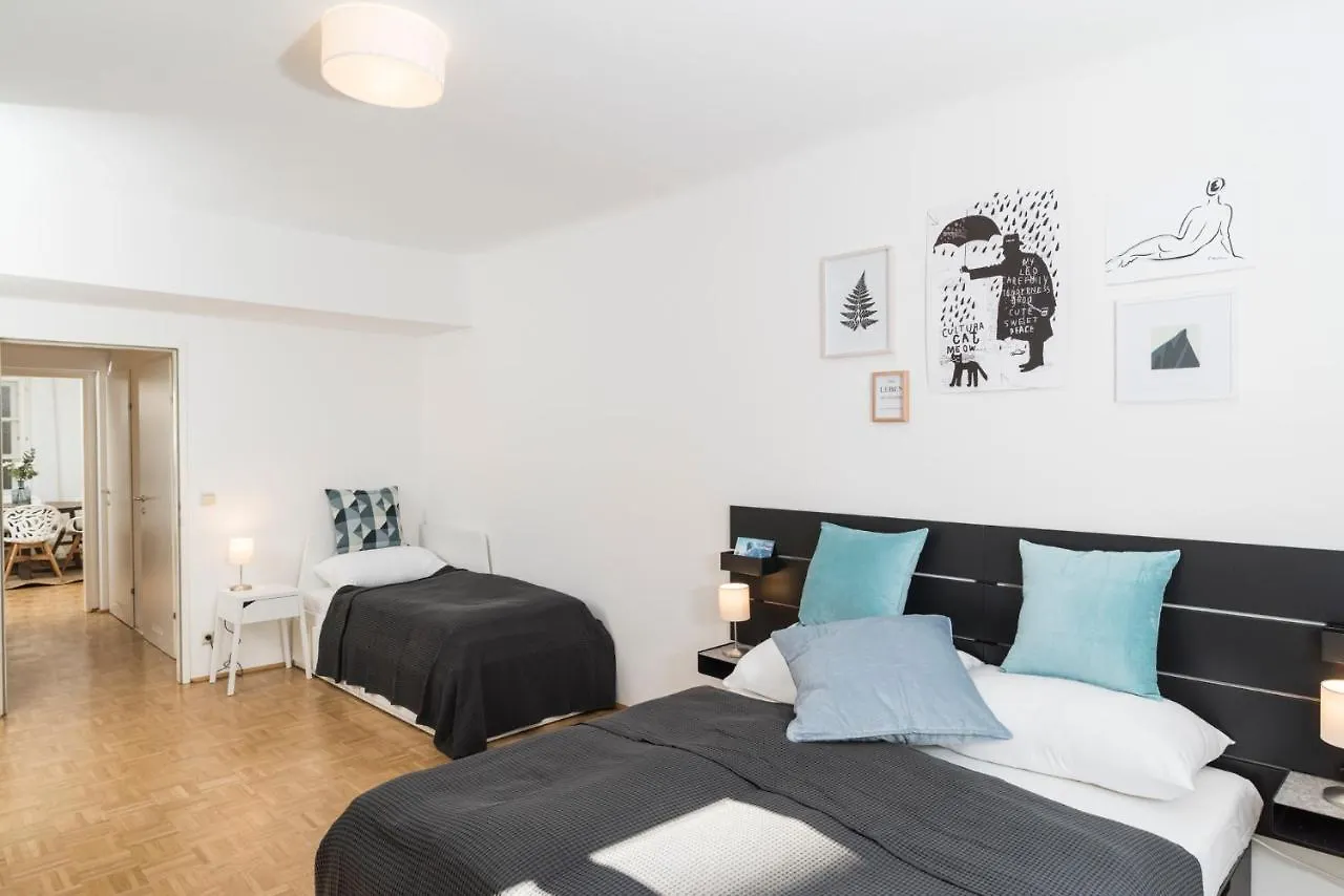 Cozy Kunsthaus Graz Apartment