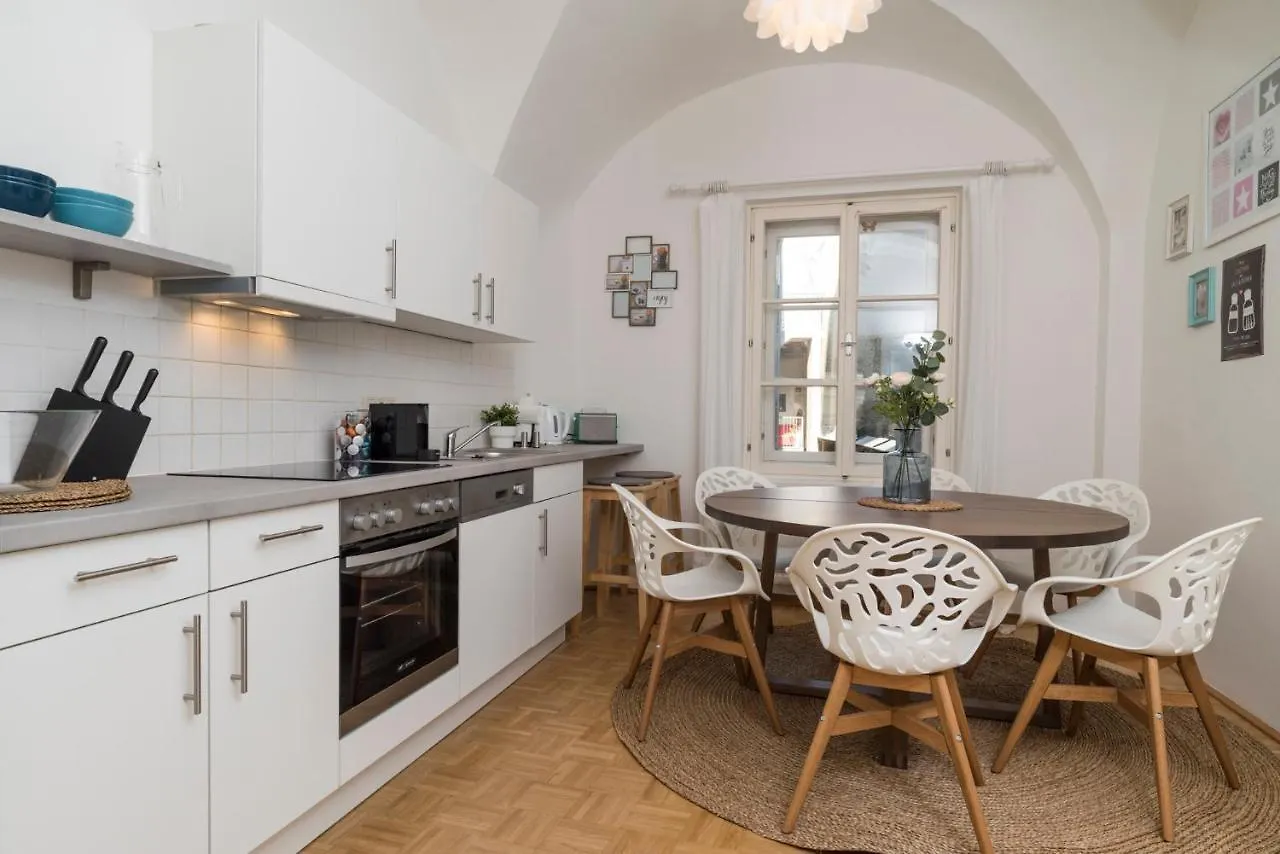 Cozy Kunsthaus Graz Apartment