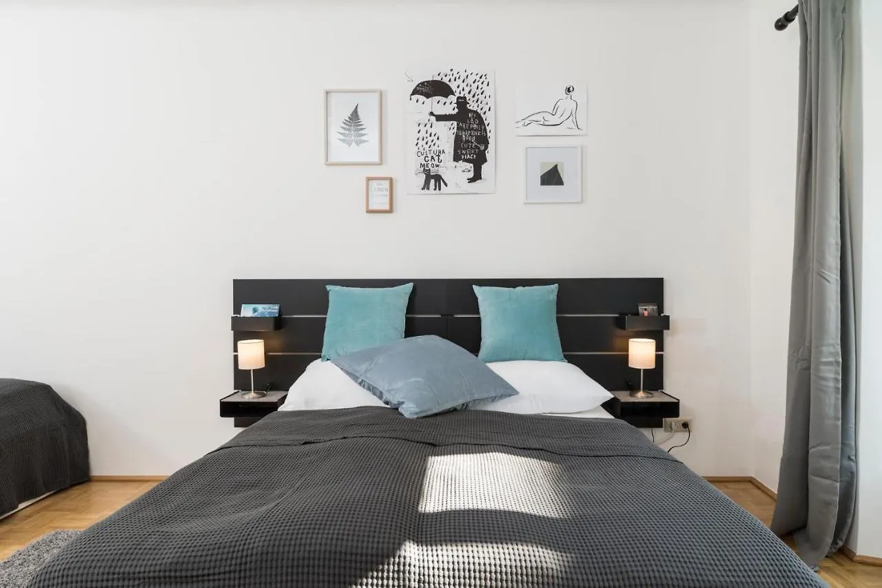 Cozy Kunsthaus Graz Apartment Austria