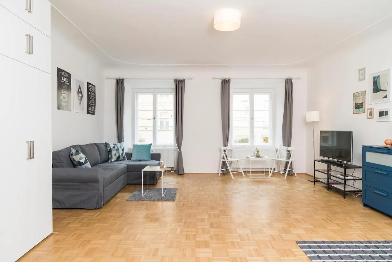 Cozy Kunsthaus Graz Apartment Austria