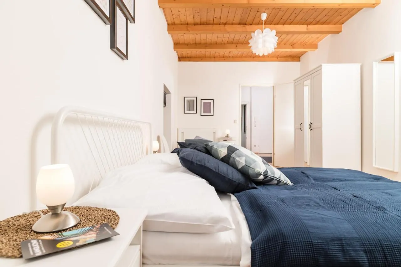 Cozy Kunsthaus Graz Apartment 0*,