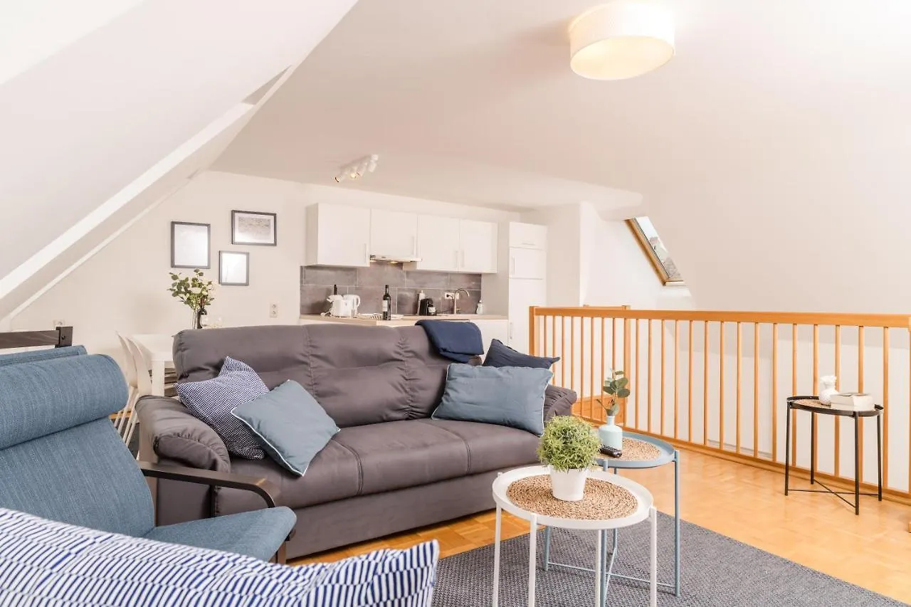 Cozy Kunsthaus Graz Apartment