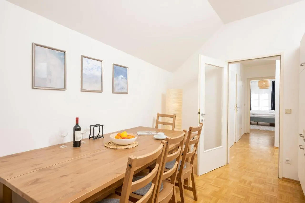 Cozy Kunsthaus Graz Apartment Austria